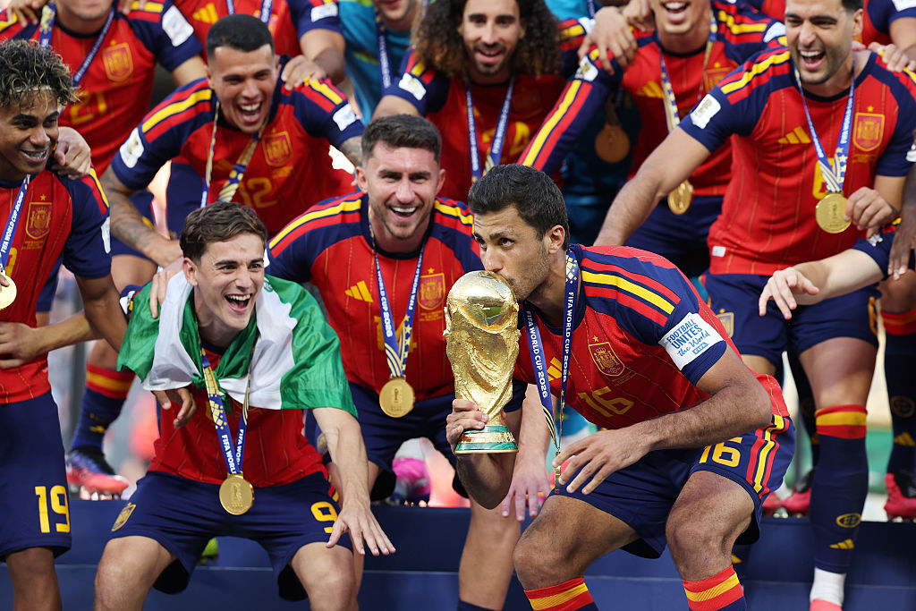 Spain celebrate their 2026 World Cup win